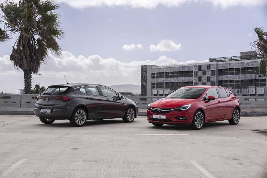 Opel Astra 2016 года  (ZA) (фото 37 из 40)